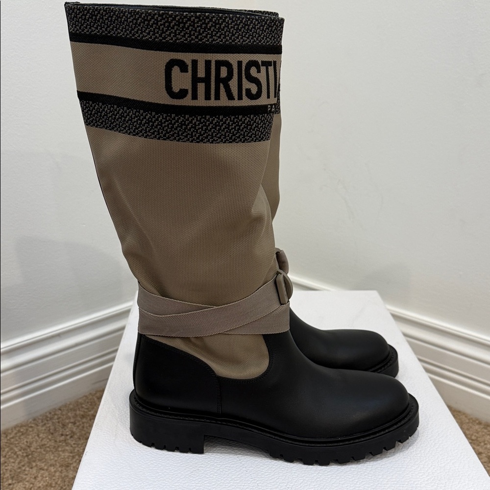 Christian Dior Explorer Logo Boots Beige & Black Canvas Leather 37.5 Worn Once - Picture 6 of 11